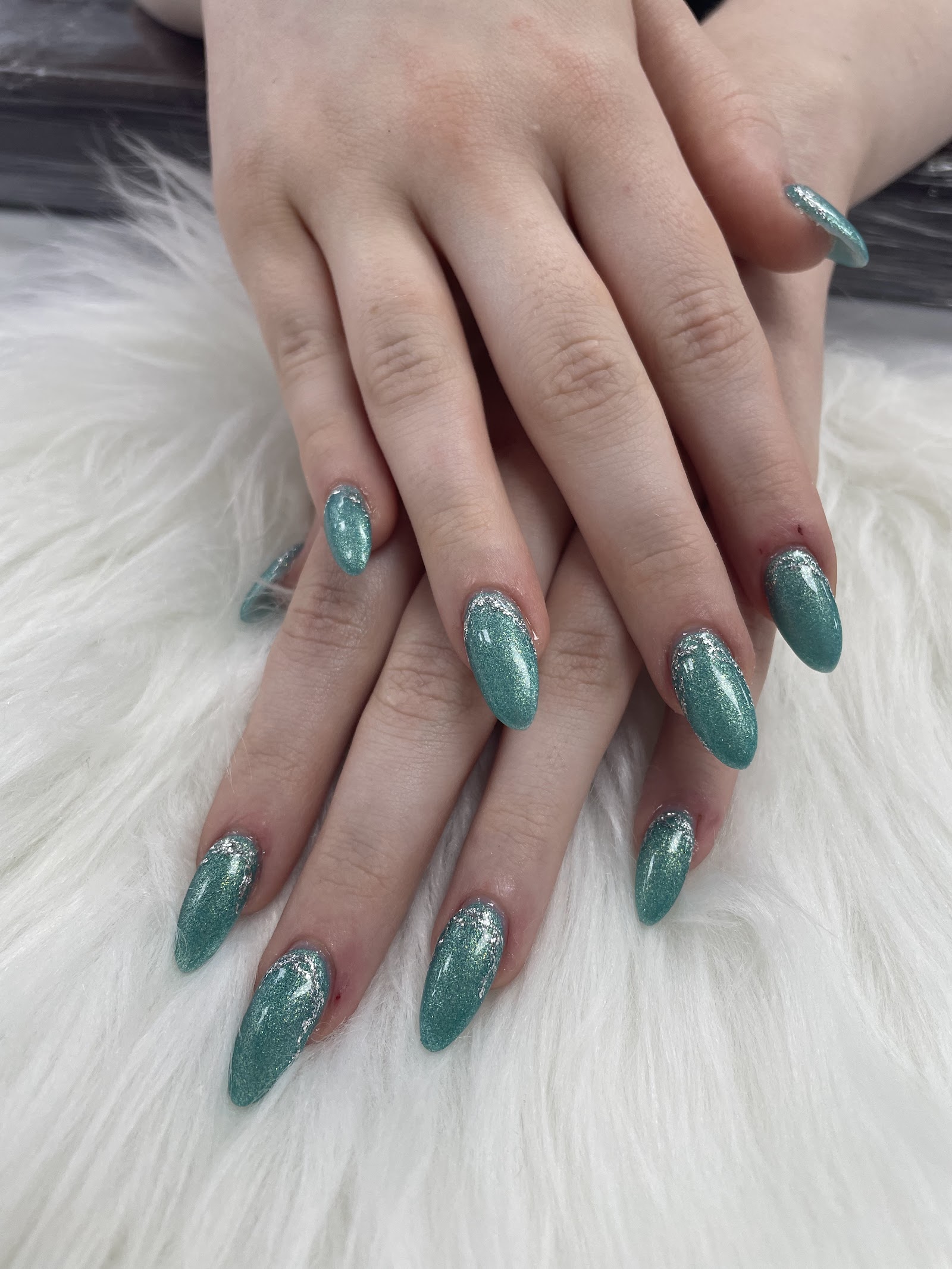 Meet nails spa nail photo 3